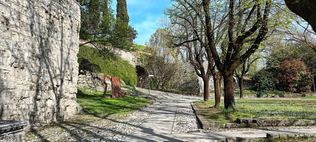 Visiter le parc de la forteresse de Brescia