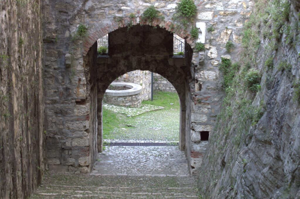 La Strada del soccorso dans la forteresse de Brescia