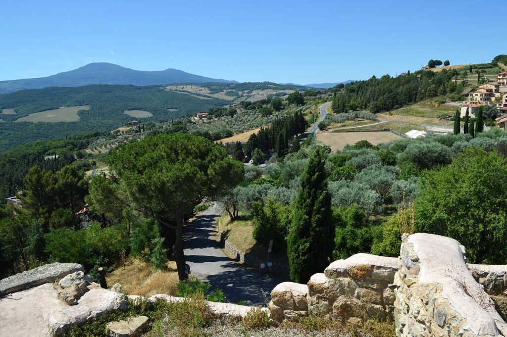 Du haut de la forteresse de Castiglione d'Orcia, on domine toute la vallée