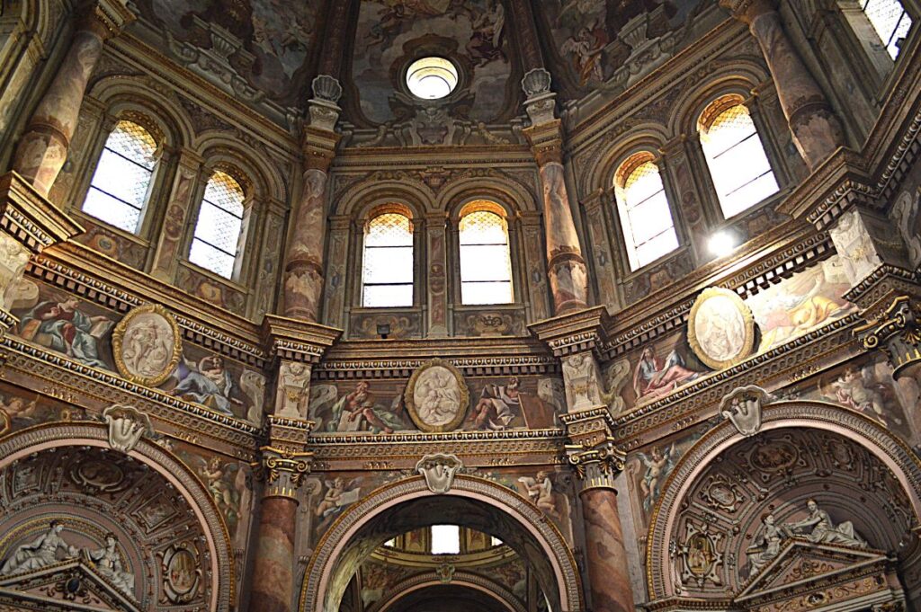 Les fresques du sanctuaire Santa Maria della Croce à voir à Crema